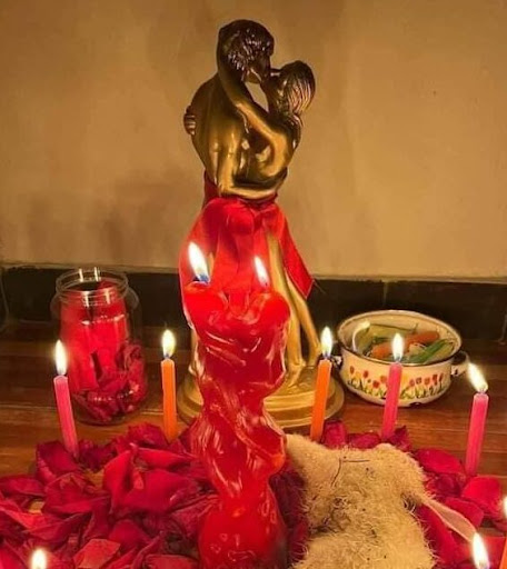 Detalle de ritual en altar